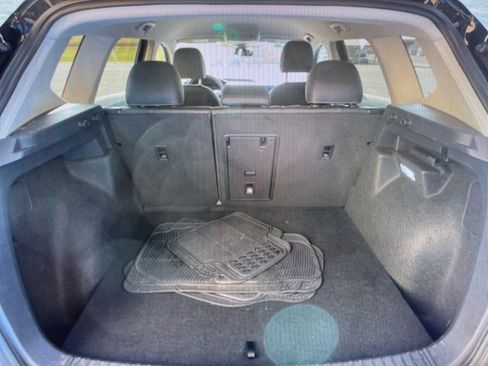 Used 2024 Volkswagen Taos SE image 61