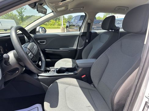 Used 2025 Kia K4 FWD image 16