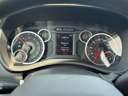 New 2026 RAM 2500 Tradesman w/ Chrome Appearance Group AWD/4WD image 20