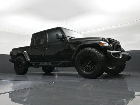 Used 2021 Jeep Gladiator Sport AWD/4WD image 26