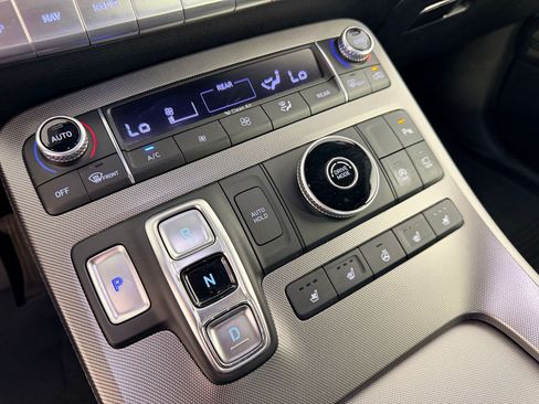 Used 2020 Hyundai Palisade Limited FWD image 16