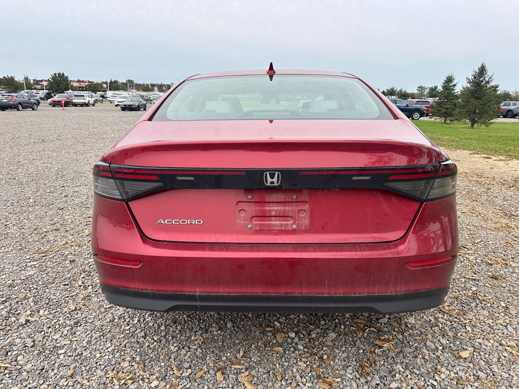 Used 2024 Honda Accord EX image 9