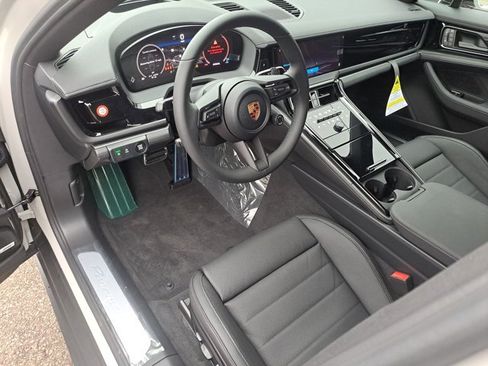 Used 2026 Porsche Panamera 4 AWD/4WD image 3