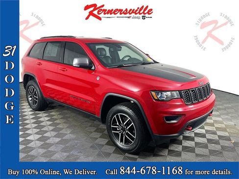 Used 2020 Jeep Grand Cherokee Trailhawk image 1