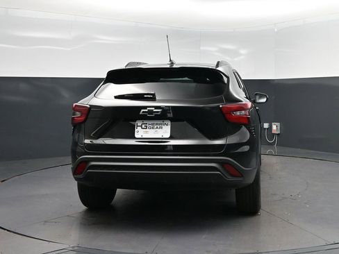 New 2026 Chevrolet Trax LT FWD image 6
