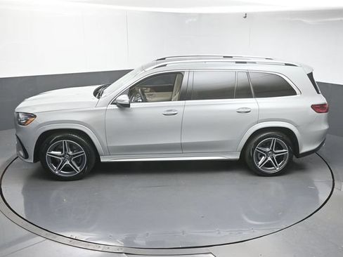 Certified 2026 Mercedes-Benz GLS 450 4MATIC image 46