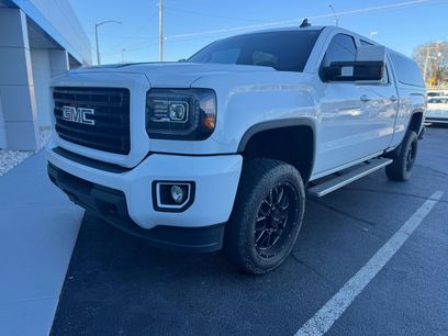 Used 2016 GMC Sierra 2500 4x4 Crew Cab w/ Sierra Convenience Package
