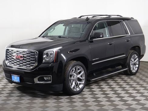 Used 2019 GMC Yukon Denali w/ Denali Ultimate Package image 13
