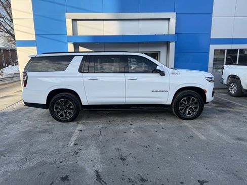 Used 2024 Chevrolet Suburban Z71 w/ Off-Road Capability Package image 4