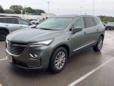 Used 2023 Buick Enclave Essence w/ Trailering Package, 5000 lbs. AWD/4WD image 4