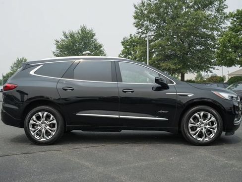 Used 2020 Buick Enclave Avenir w/ Avenir Technology Package AWD/4WD image 4