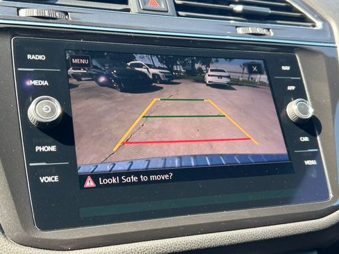 Used 2019 Volkswagen Tiguan SEL R-Line image 31