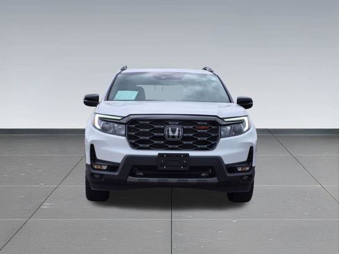 Used 2024 Honda Passport TrailSport image 12
