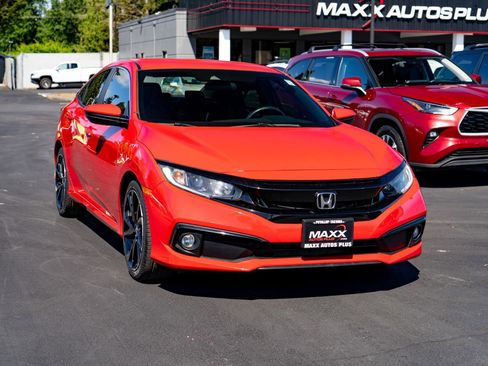 Used 2020 Honda Civic Sport image 2