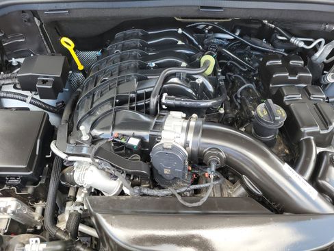 Used 2024 Dodge Durango GT image 32