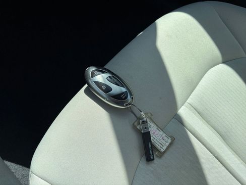 Used 2025 Hyundai Sonata SEL FWD image 21