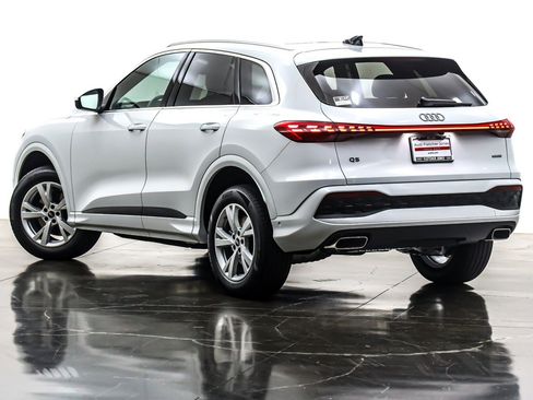 New 2025 Audi Q5 Premium image 12