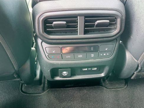 Used 2023 Honda Pilot Elite image 26