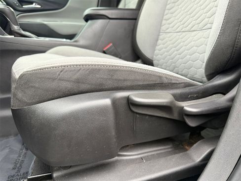 Used 2020 Chevrolet Equinox LS image 7