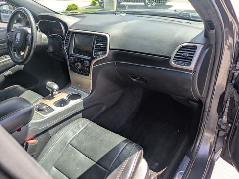 Used 2015 Jeep Grand Cherokee Limited w/ Luxury Group II AWD/4WD image 33