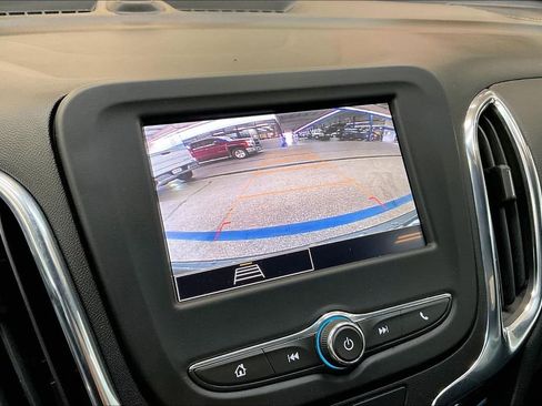Used 2023 Chevrolet Equinox LT FWD image 17