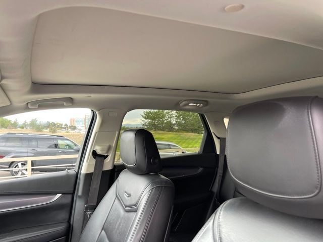 Used 2019 Cadillac XT5 Premium Luxury AWD/4WD image 6