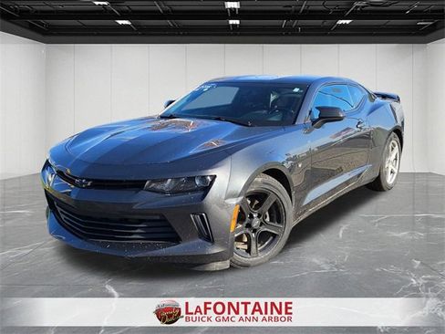 Certified 2016 Chevrolet Camaro LT image 1