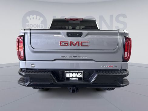 Used 2025 GMC Sierra 1500 AT4X AWD/4WD image 5