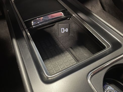 Used 2023 Lincoln Corsair Reserve w/ Equipment Group 202A image 14