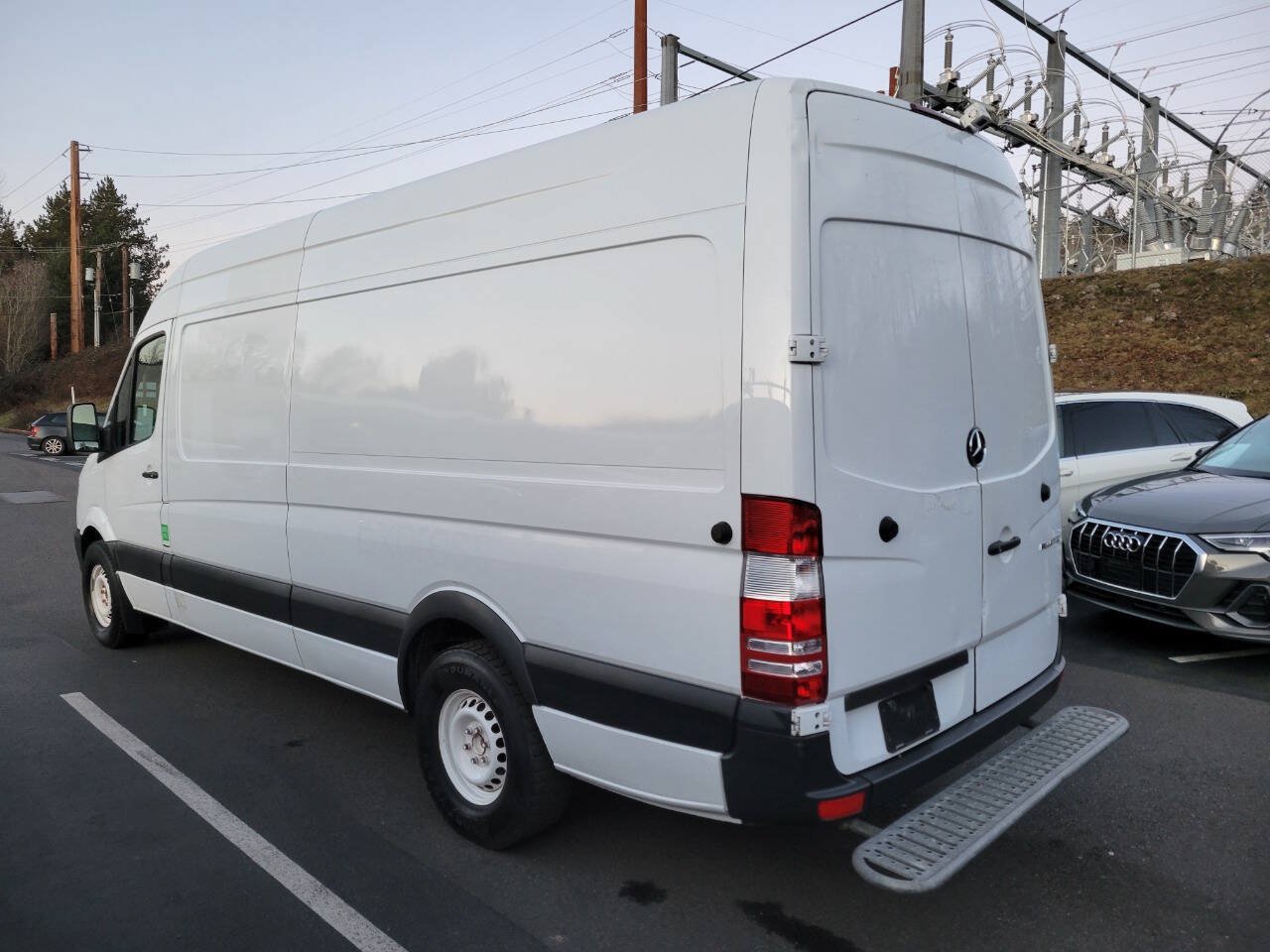 Used 2016 Mercedes-Benz Sprinter 2500 image 4