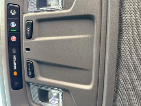 Used 2022 GMC Sierra 1500 Elevation image 40