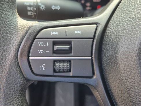 Used 2025 Honda Accord LX image 19