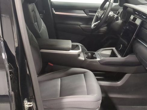 Used 2025 GMC Terrain Elevation w/ Elevation Premium Package image 27