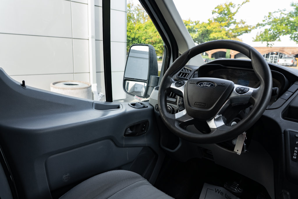 Used 2018 Ford Transit 150 XLT RWD image 11
