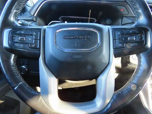 Used 2021 GMC Yukon XL Denali image 35