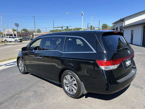 Used 2016 Honda Odyssey Touring image 3