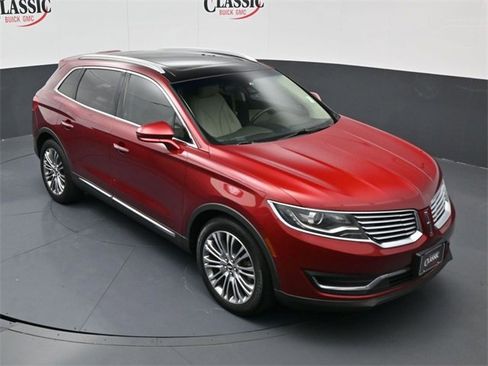 Used 2018 Lincoln MKX Reserve w/ Lincoln MKX Climate Package image 19
