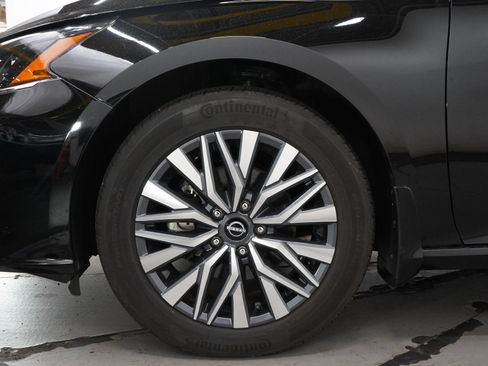 Used 2023 Nissan Altima 2.5 SV AWD/4WD image 27