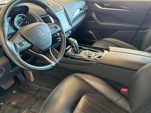 Used 2022 Maserati Levante Modena image 11
