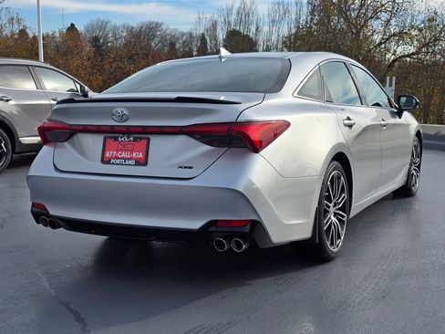 Used 2021 Toyota Avalon XSE image 5