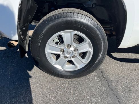 Used 2015 Toyota Tundra SR5 image 43