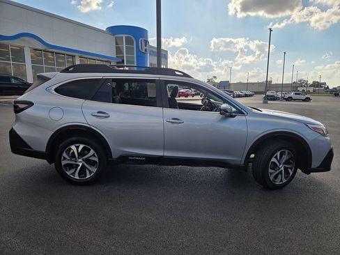 Used 2020 Subaru Outback Limited XT w/ Popular Package #2 AWD/4WD image 8