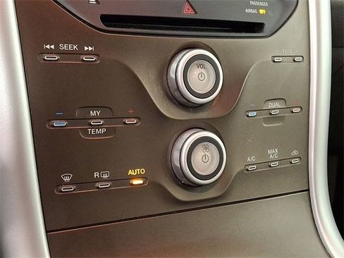 Used 2011 Ford Edge SEL w/ 201A Rapid Spec Order Code image 17