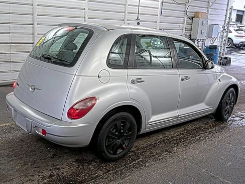 Used 2009 Chrysler PT Cruiser FWD image 8