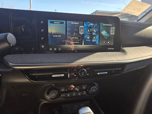 New 2026 Nissan Kicks SV w/ SV Premium Package image 11