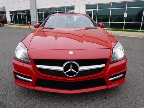 Used 2012 Mercedes-Benz SLK 350 image 2