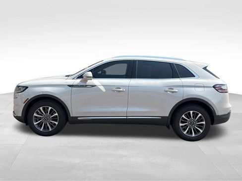 Certified 2023 Lincoln Nautilus AWD w/ Premium Package image 5