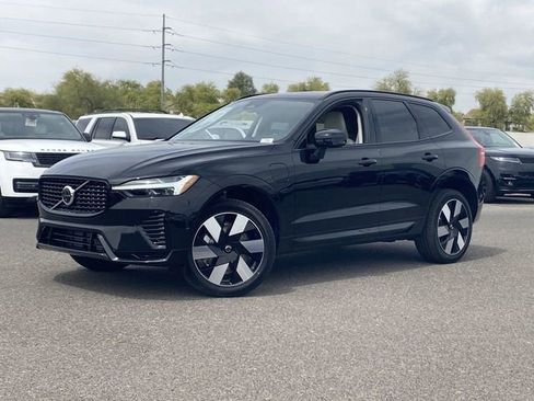 Certified 2025 Volvo XC60 T8 Plus w/ Protection Package Premier image 2