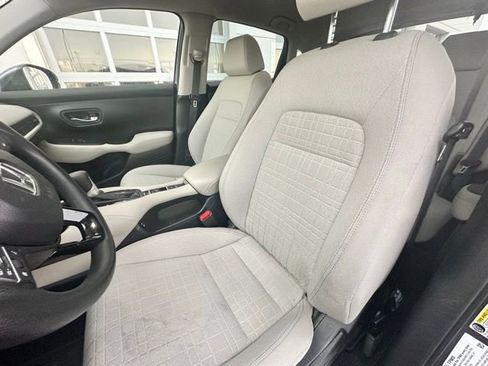 Used 2024 Honda HR-V LX image 7