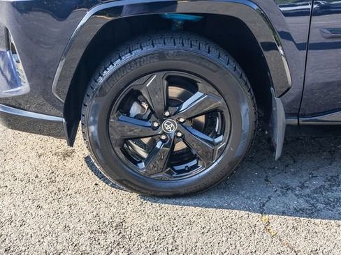 Used 2020 Toyota RAV4 XSE w/ Carpet Mat Package AWD/4WD image 12